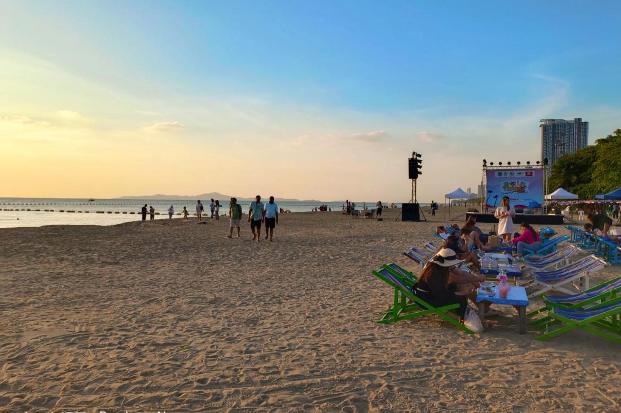 Mandala Beach Villa Jomtiean Pantai Jomtien Luaran gambar