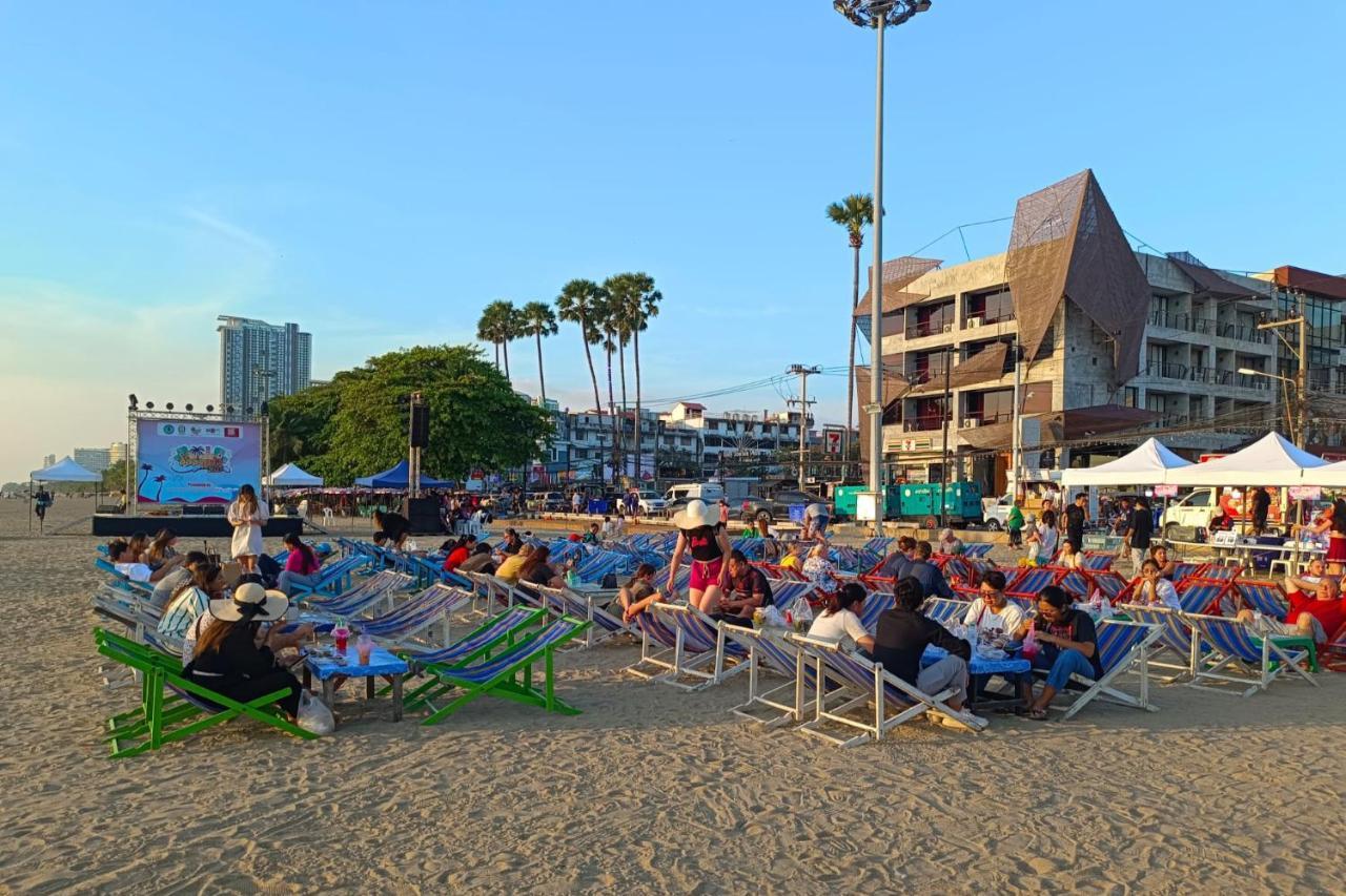 Mandala Beach Villa Jomtiean Pantai Jomtien Luaran gambar