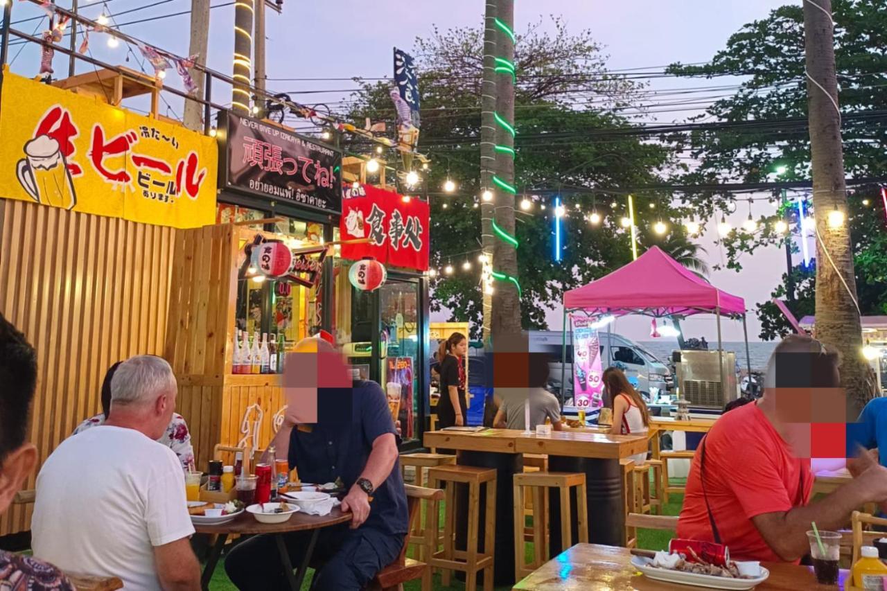 Mandala Beach Villa Jomtiean Pantai Jomtien Luaran gambar