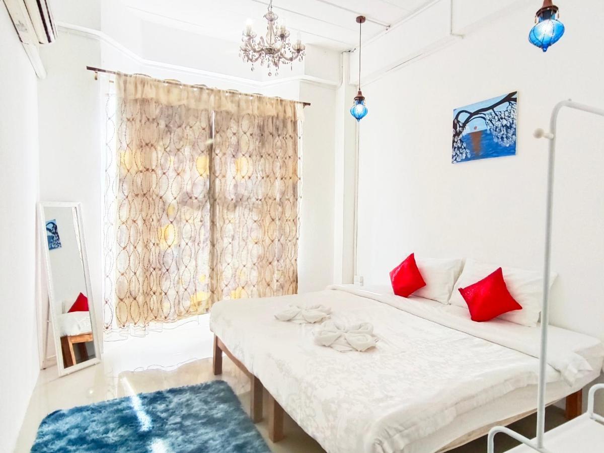 Mandala Beach Villa Jomtiean Pantai Jomtien Luaran gambar