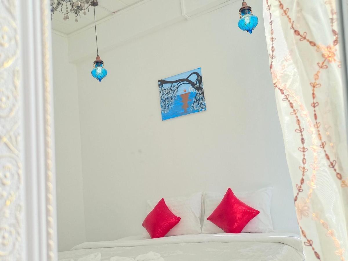 Mandala Beach Villa Jomtiean Pantai Jomtien Luaran gambar
